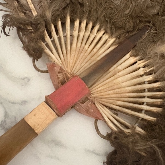 Antique handmade Feather Fan circa 1900s - Picture 8 of 12